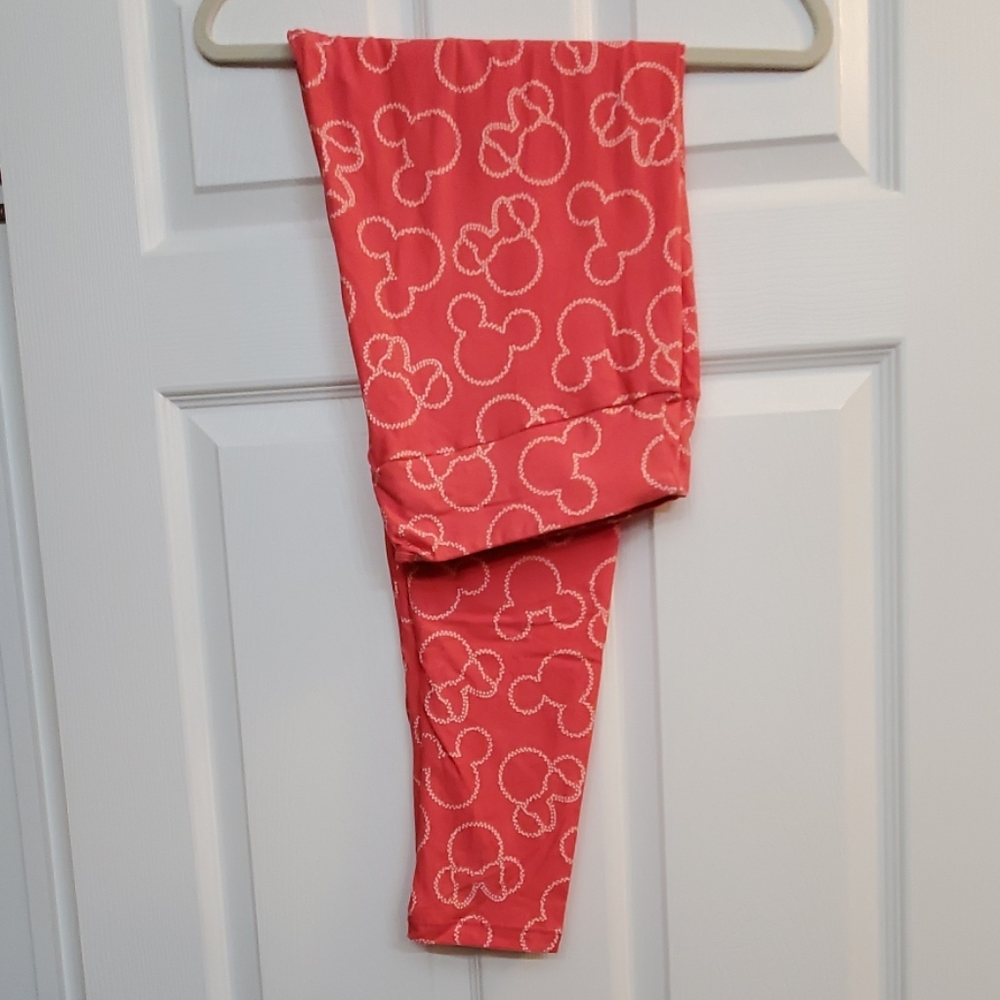 Tc2 lularoe adult leggings